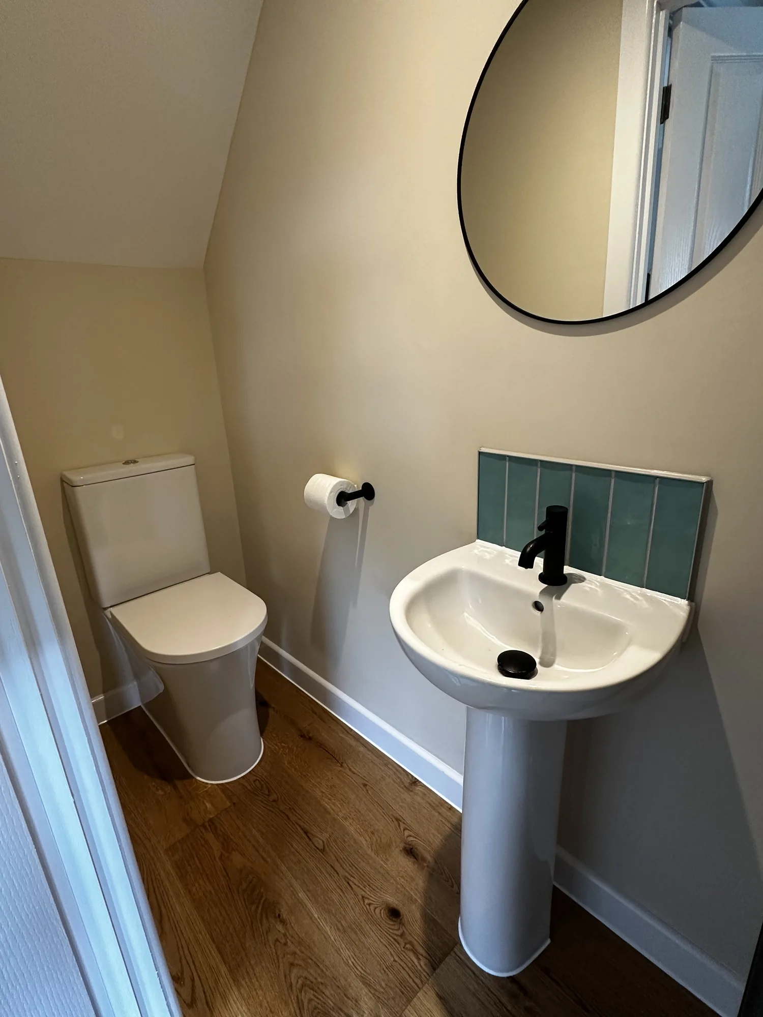 Sealed cloakroom basin and WC by Bristol Sealants